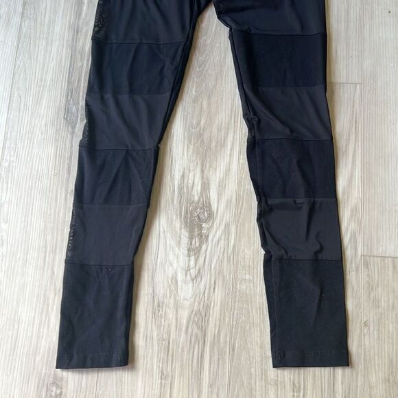 Forever 21 Black Solid Sheer Mesh Striped Yoga Pants Leggings Medium Small - Picture 2 of 5